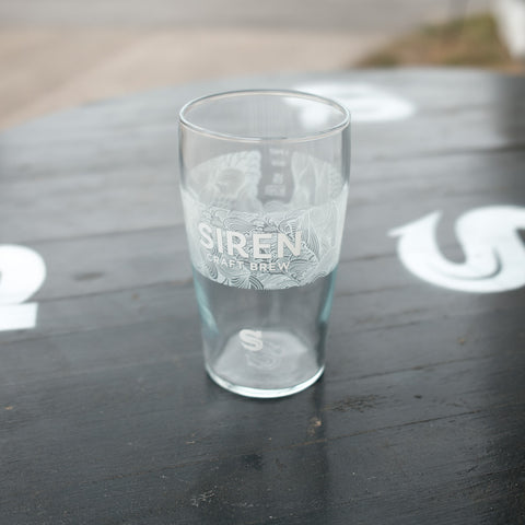Siren Pattern Pint Glass